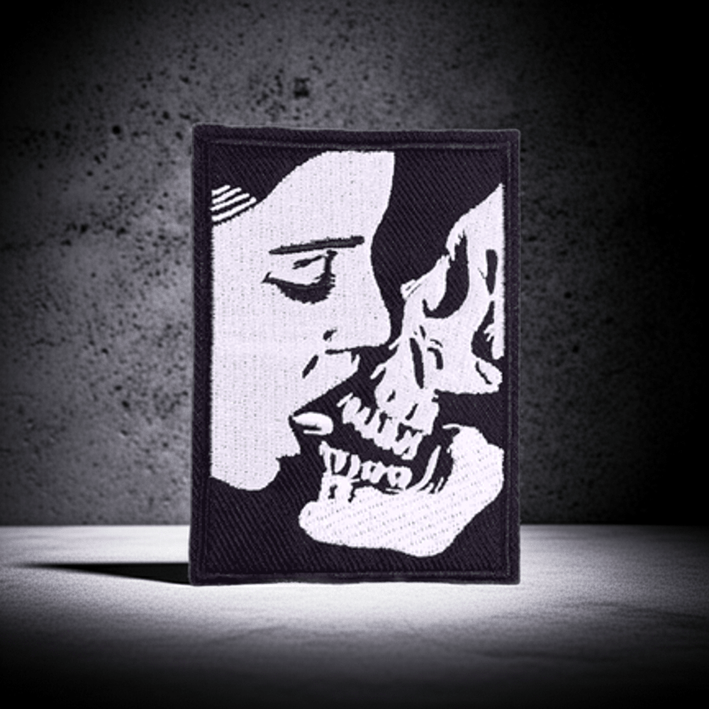 Kissing Skeleton Iron On Patch - Ziya Blue
