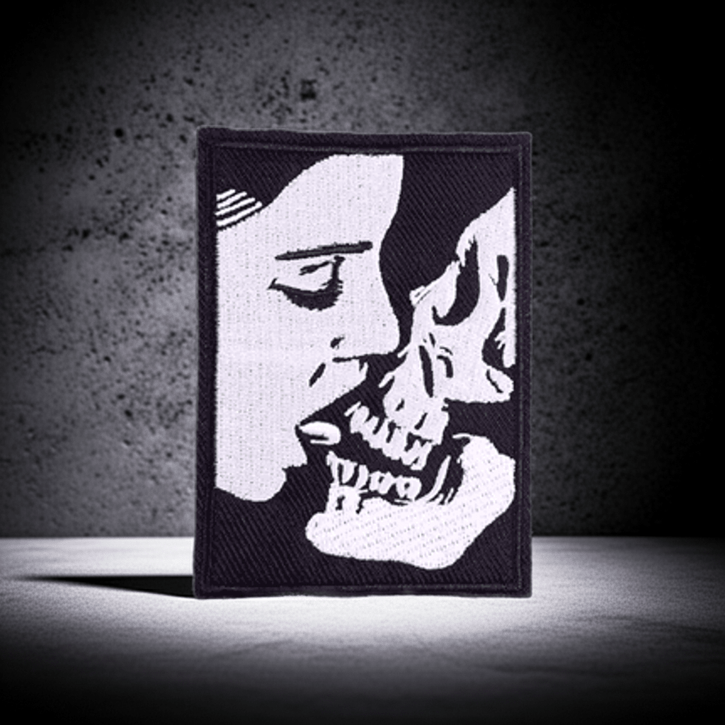 Kissing Skeleton Iron On Patch - Ziya Blue